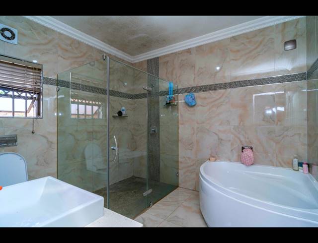 5 BEDROOM HOUSE FOR SALE IN GLENMORE